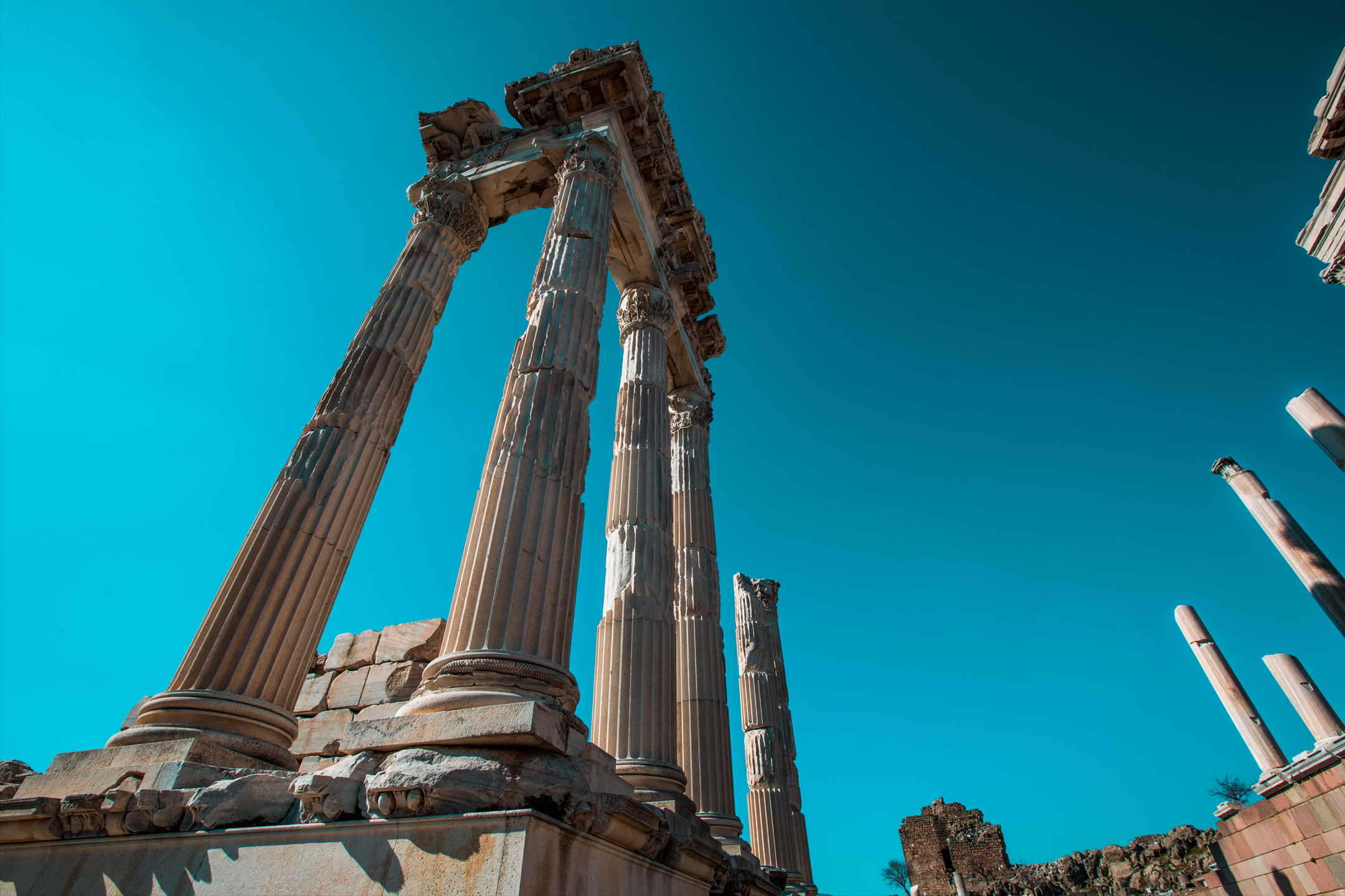 Bergama Antik Kenti Kolonları