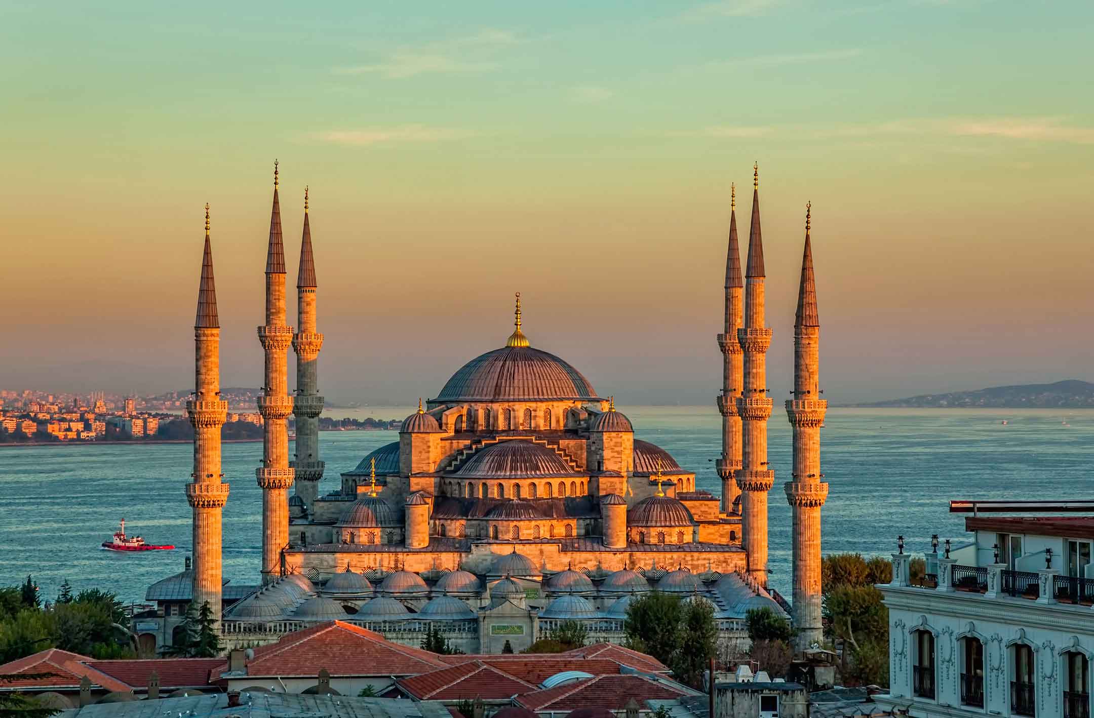 UNESCO Dünya Mirası olarak Sultanahmet Camii ve İstanbul Boğazı