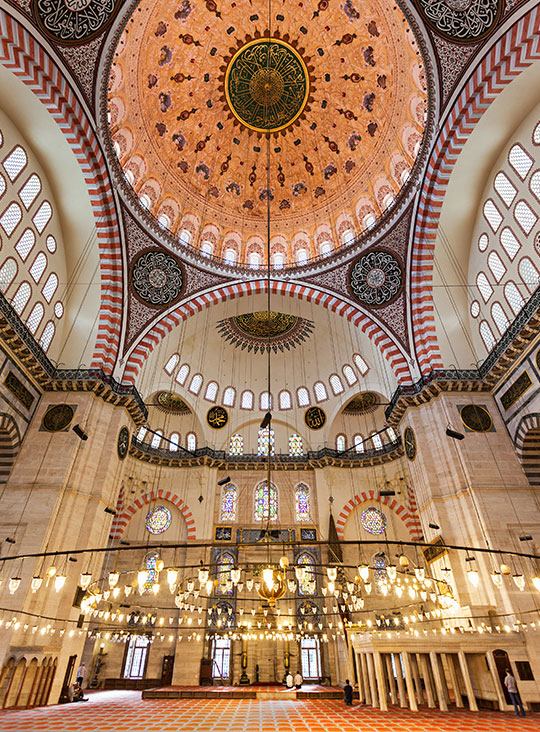 Sultanahmet Camii'nin içi ve kubbesi