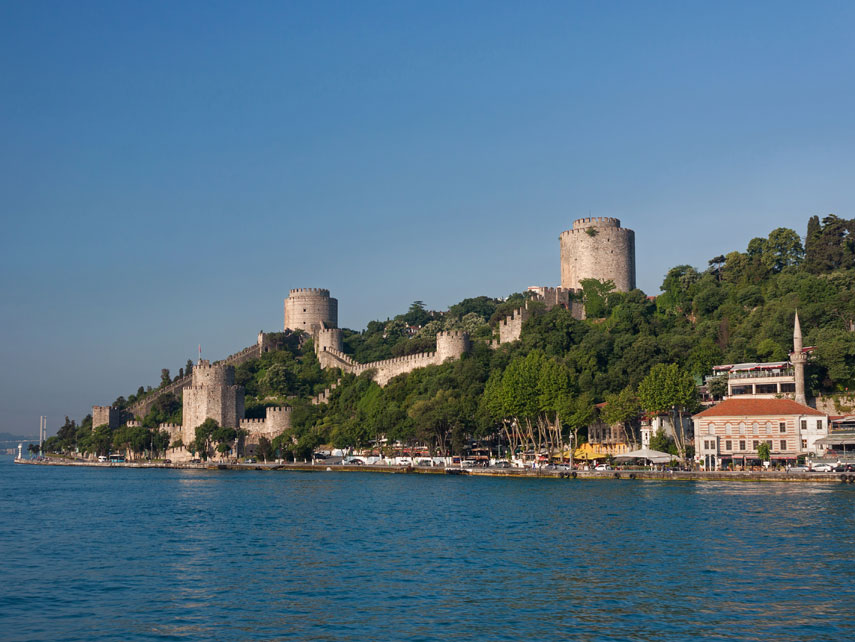 İstanbul'un surları ve İstanbul Boğazı 