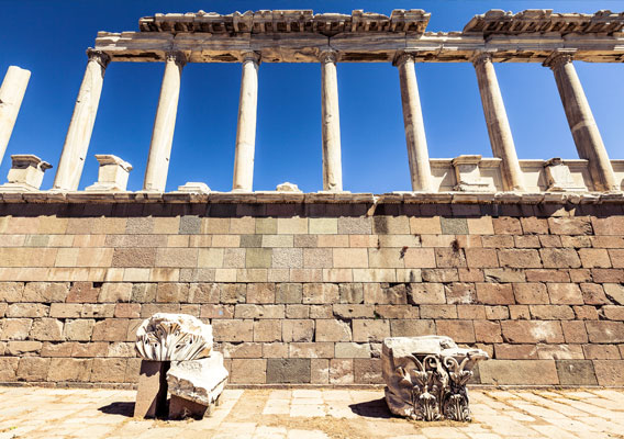 Bergama, Kızıl Avlu Tapınağı İzmir - Türkiye